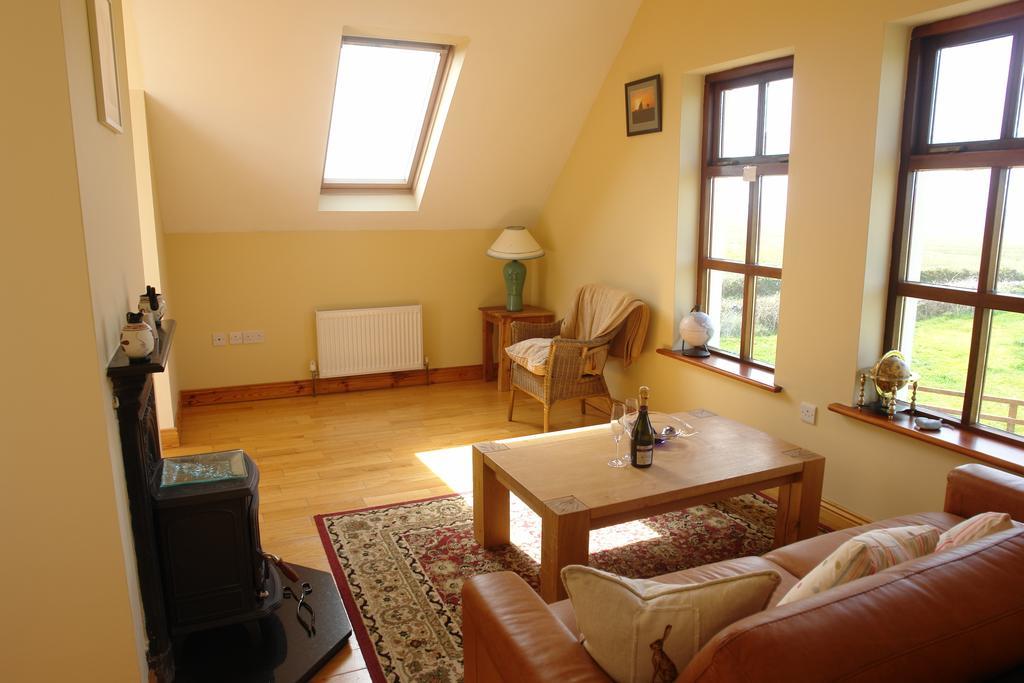 Journey'S End B&B Milltown Malbay Room photo